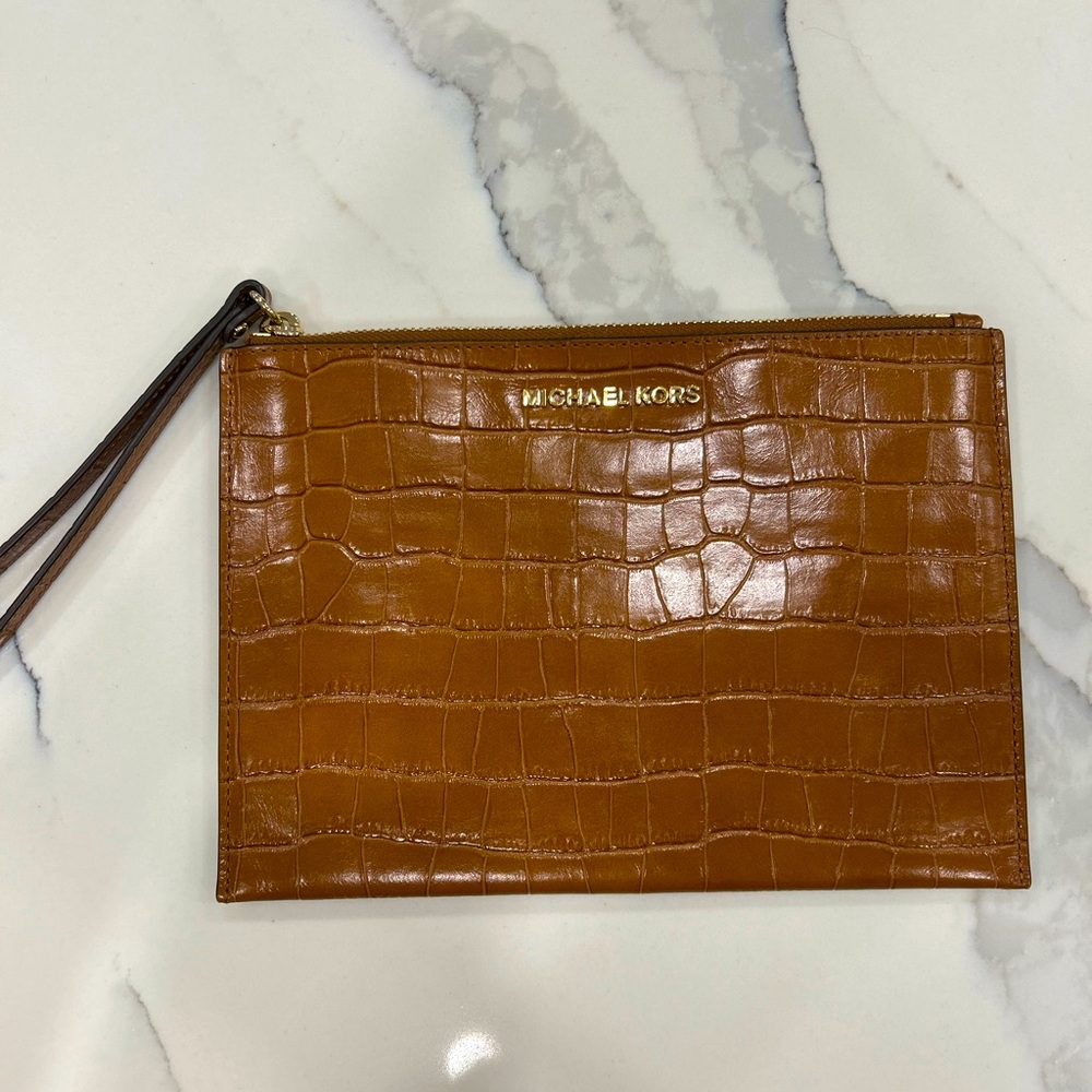Michael Kors Wristlet
